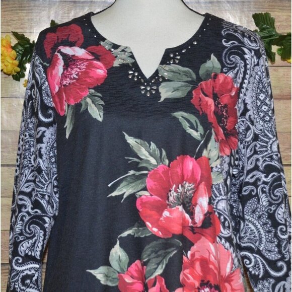 Alfred Dunner Ladies M Knit Top Tunic Black & Red Floral V-Neck Pullover Blouse - Picture 2 of 11